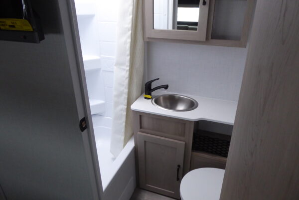 2024 Rockwood Geo Pro G20FKS - Image 12